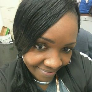 Meet your Posher, Crystal